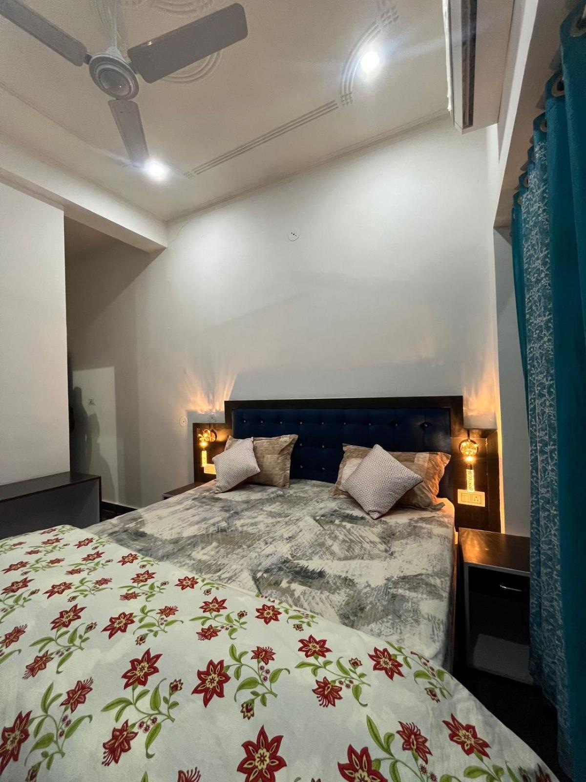 La Calma Homestay Кхаджурахо Экстерьер фото